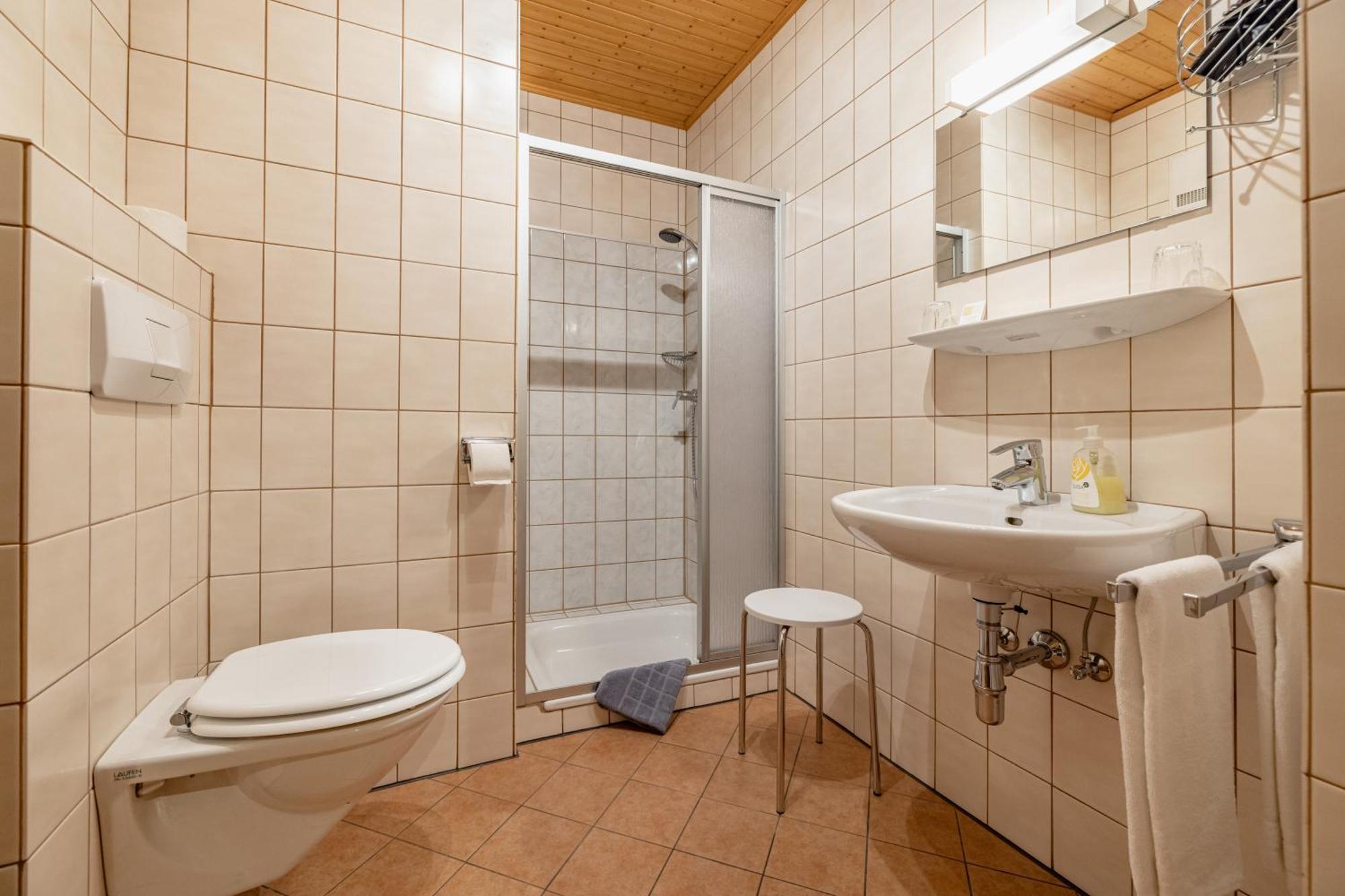 Gaestehaus Eder Tröpolach الغرفة الصورة